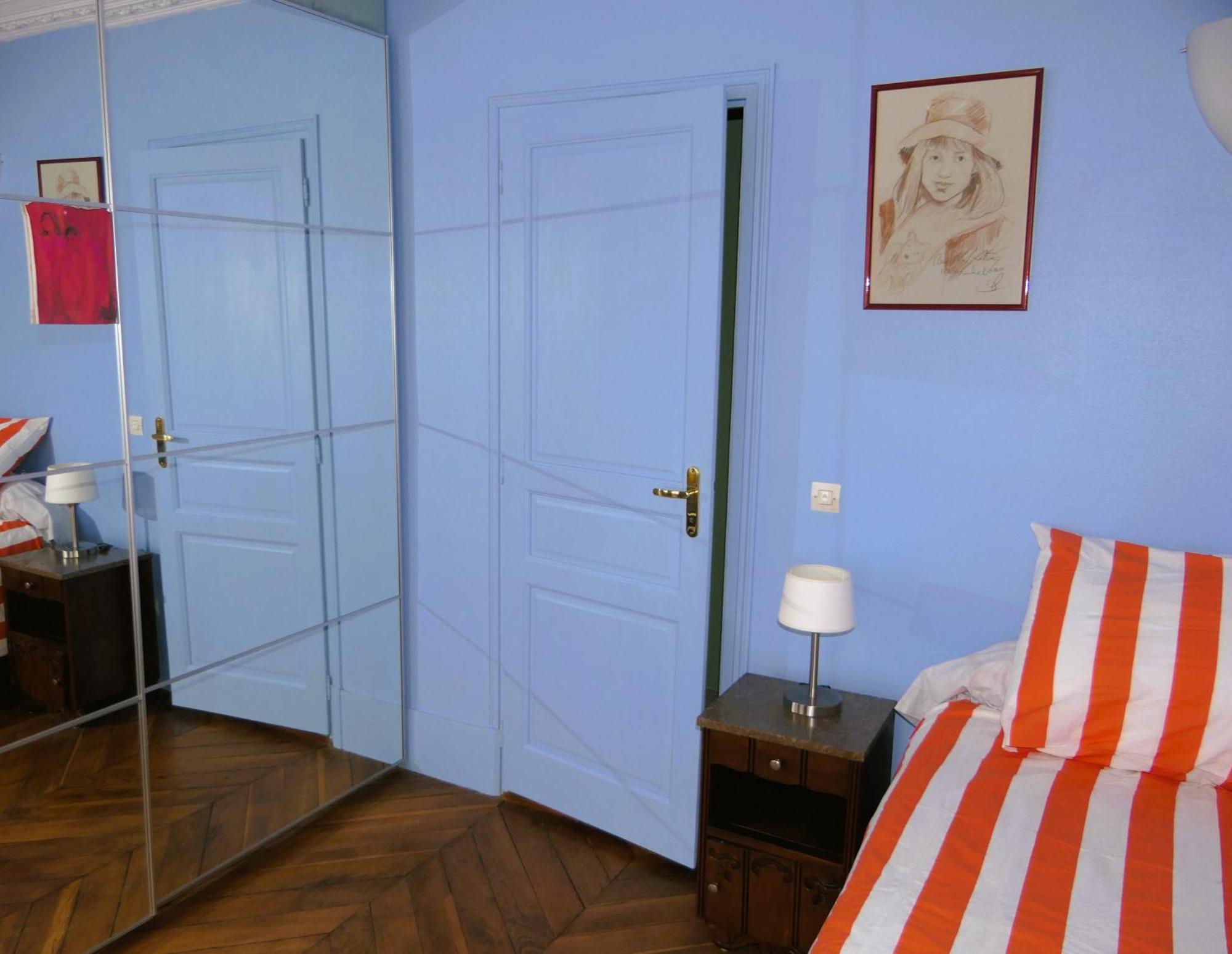 Bergere Opera Trevise - 2 Connecting Rooms With Private Bathroom And 1 Study Room - 35 M2 Париж Екстериор снимка
